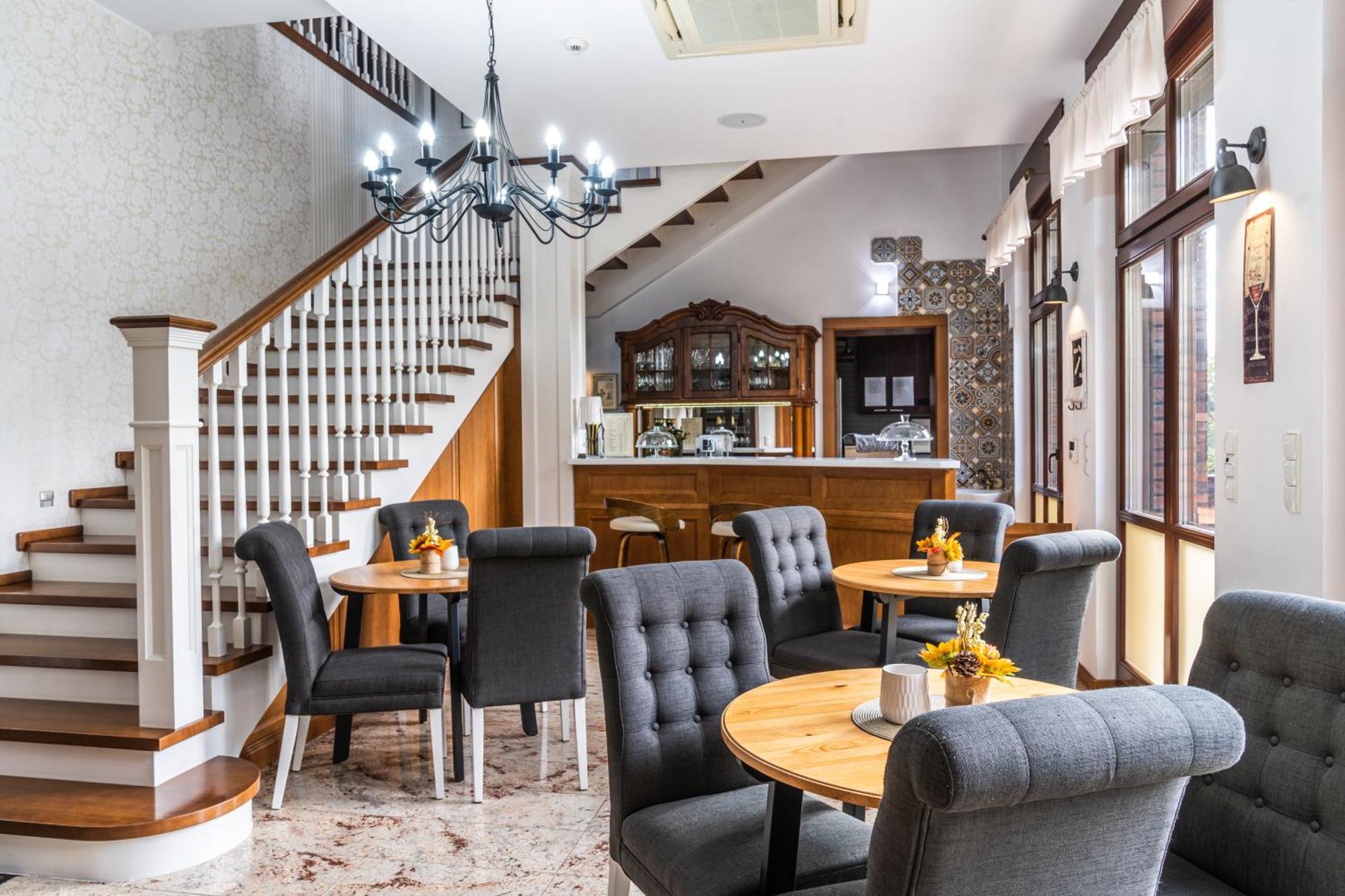 Hotel Biala Koszula Tleń Exteriér fotografie