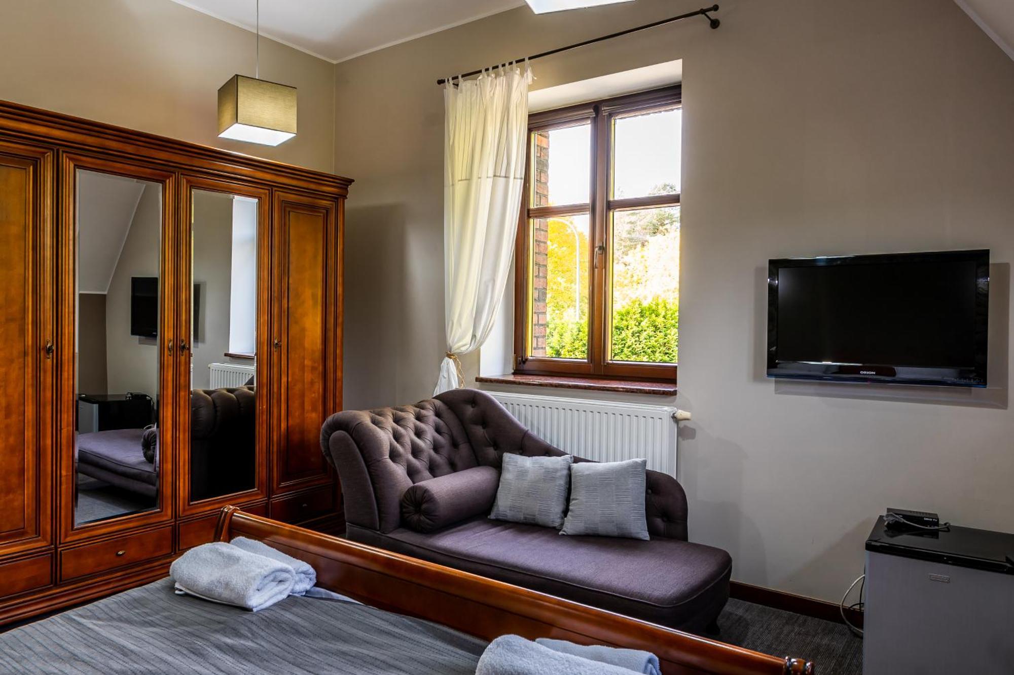 Hotel Biala Koszula Tleń Exteriér fotografie